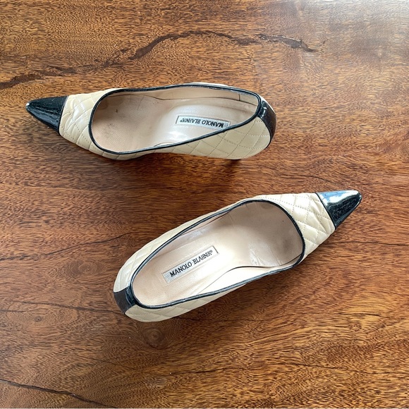 Manolo Blanhik cap-toe quilted heels size 39.5 - classic Chanel vibe - Picture 4 of 6